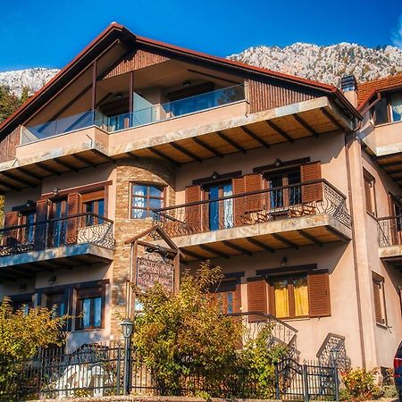 Giataki Apartment Eláti Екстериор снимка