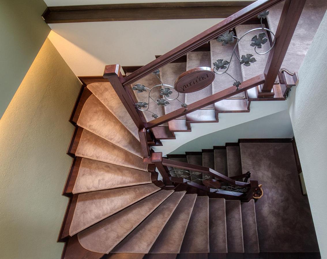 Giataki Apartment Eláti Екстериор снимка