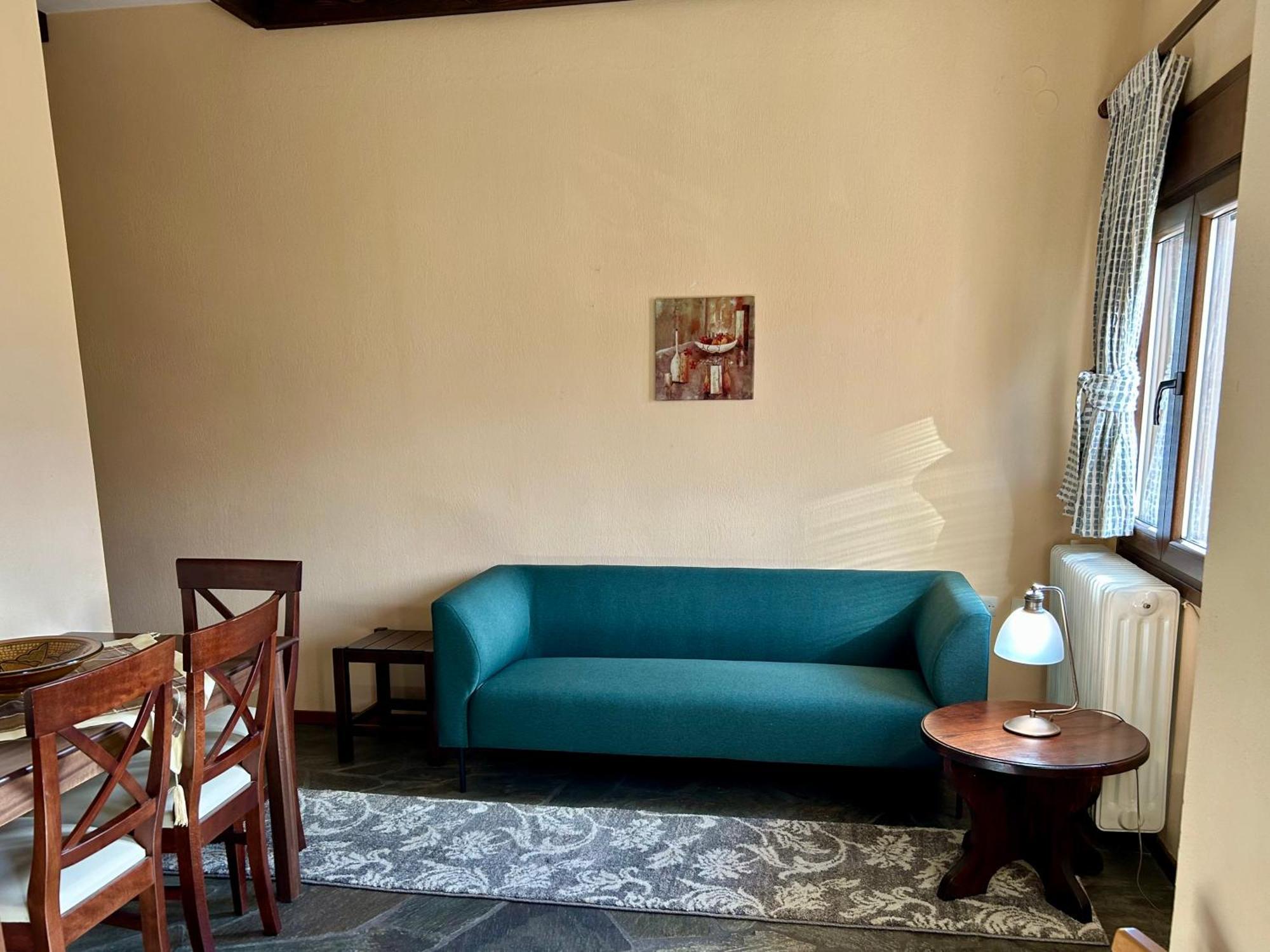 Giataki Apartment Eláti Екстериор снимка