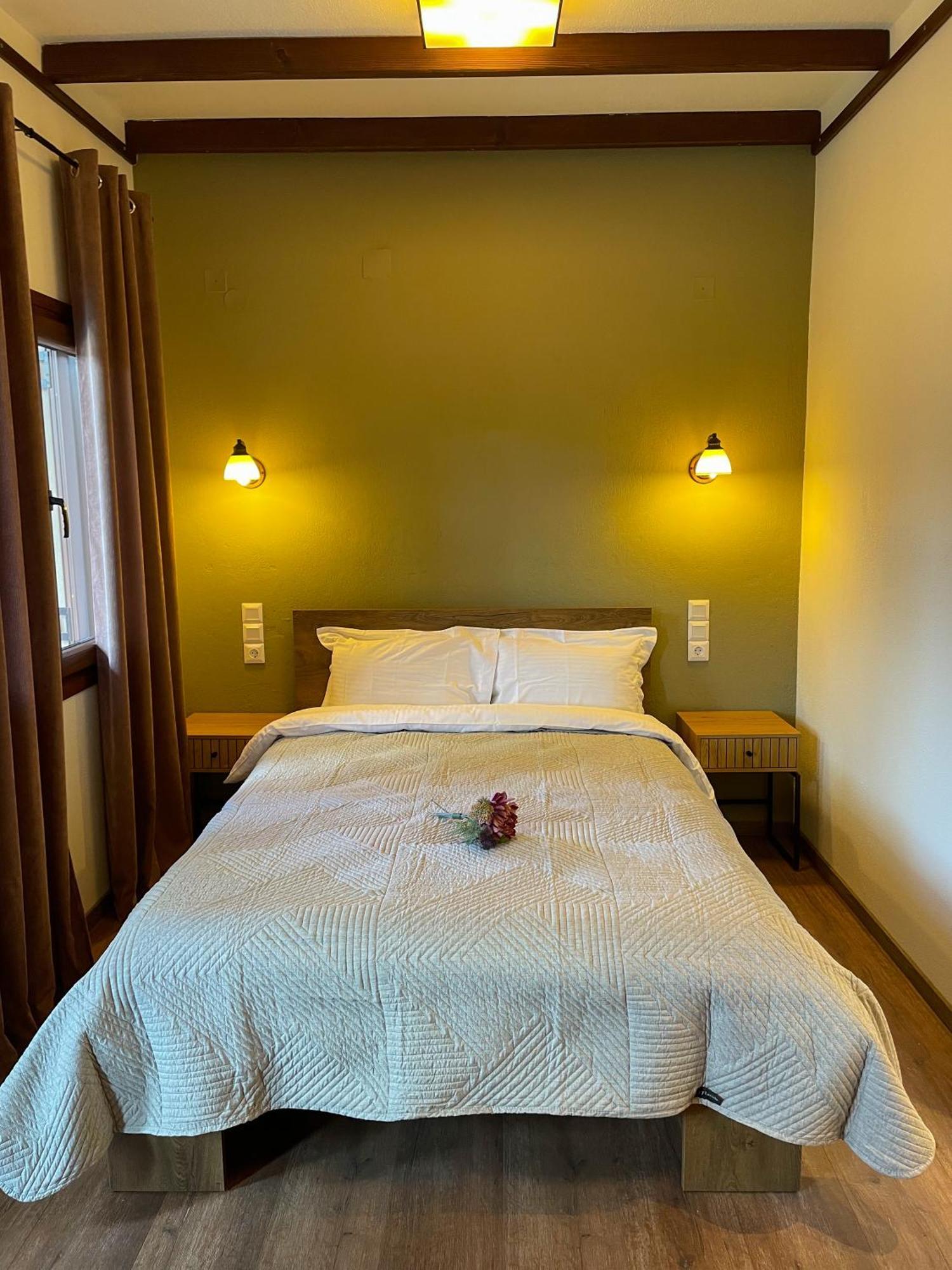 Giataki Apartment Eláti Екстериор снимка