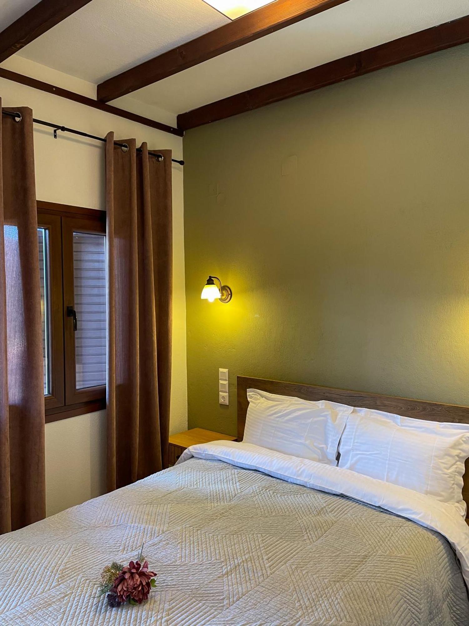 Giataki Apartment Eláti Екстериор снимка